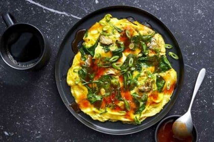 Quick and Easy Oyster Omelette: A Delicious Seafood Delight